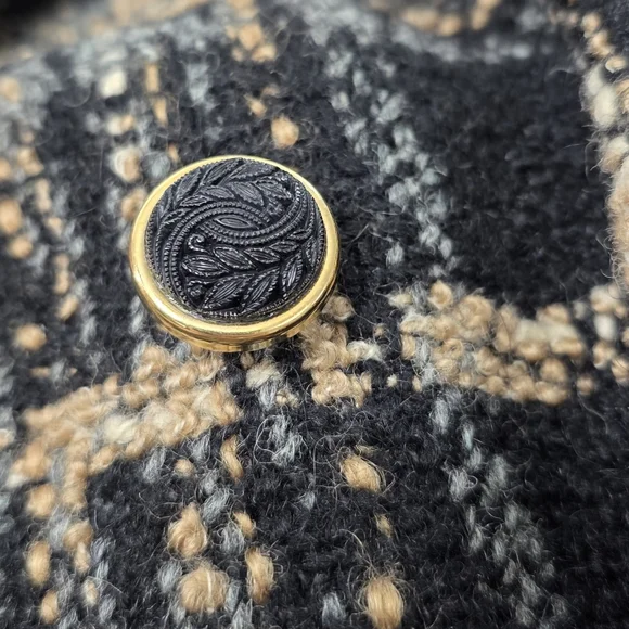 Vintage Plaid Double-Breasted Women's Coat - Picture 8 of 8